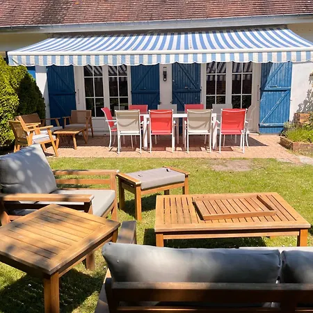 - Grande Maison Familiale Avec Jardin Casa de Férias